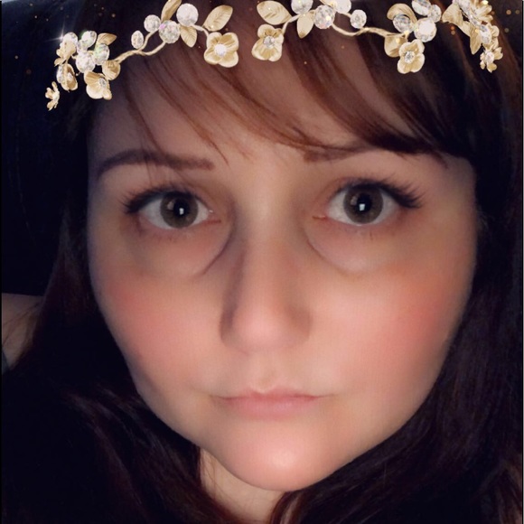 Meet your Posher, Jennifer - Picture 1 of 1